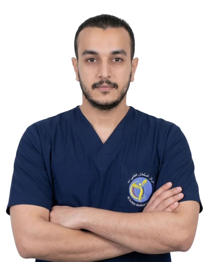 الدكتور أحمد، أخصائي الحجامة في مركز السلطان الطبي