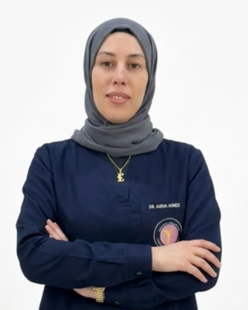 الدكتورة إيمان، أخصائية التدليك العلاجي والطبي للنساء في مركز السلطان الطبي