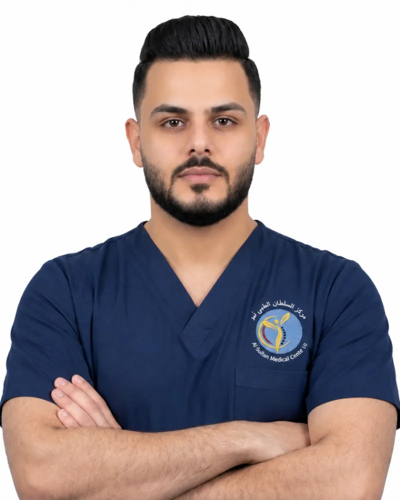 الدكتور محمد مصطفى، أخصائي التدليك العلاجي والطبي للرجال وأخصائي علاج طبيعي في مركز السلطان الطبي